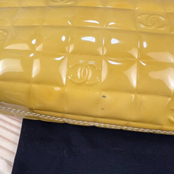 Chanel Pre-owned Patent Leather Mini Bag In Yellow with dust bag Made in France - Picture 16 of 16